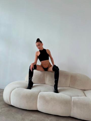 Люба Соблазнительная Блондинка фото 2